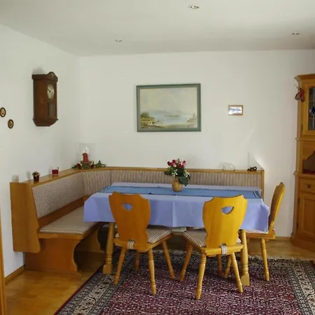 Im Erdgeschoss Mit Terrasse 아파트
