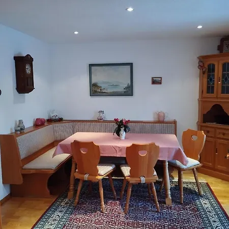 Im Erdgeschoss Mit Terrasse 아파트